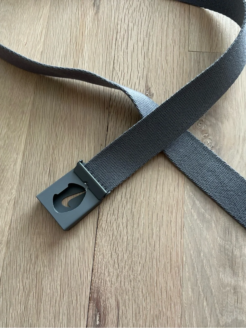 Nike Men’s Grey Golf Belt with Swoosh Buckle